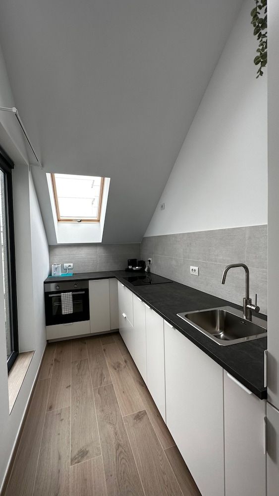 undefined One Lux Stay near Fashion District 9