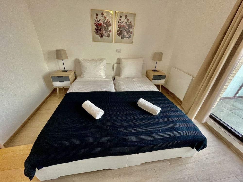 One Lux Stay near Diamond District