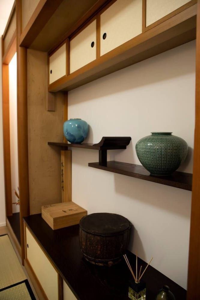 Wabi Sabi B&B - a Japanese Sleep Oasis in Belgium Villa 3