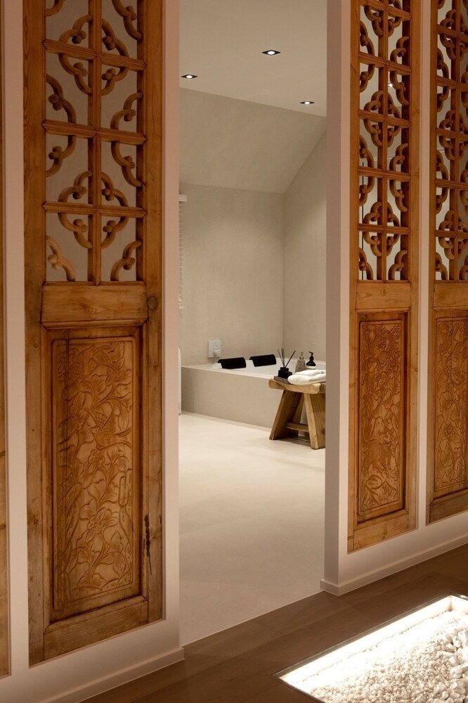 Wabi Sabi B&B - a Japanese Sleep Oasis in Belgium Villa 7