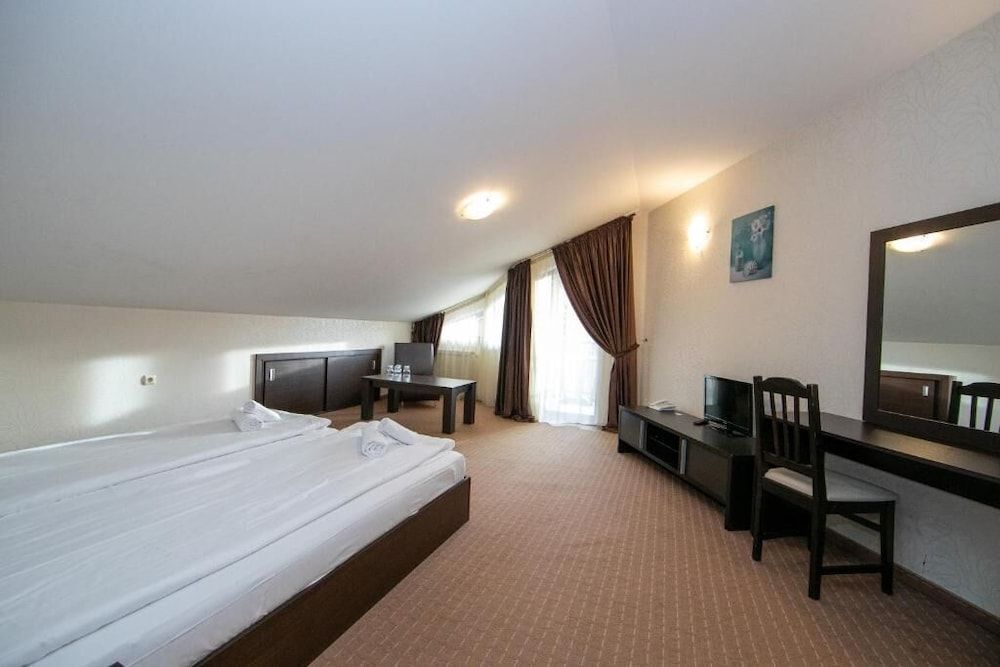 Hotel Iceberg Superior Studio Suite 3