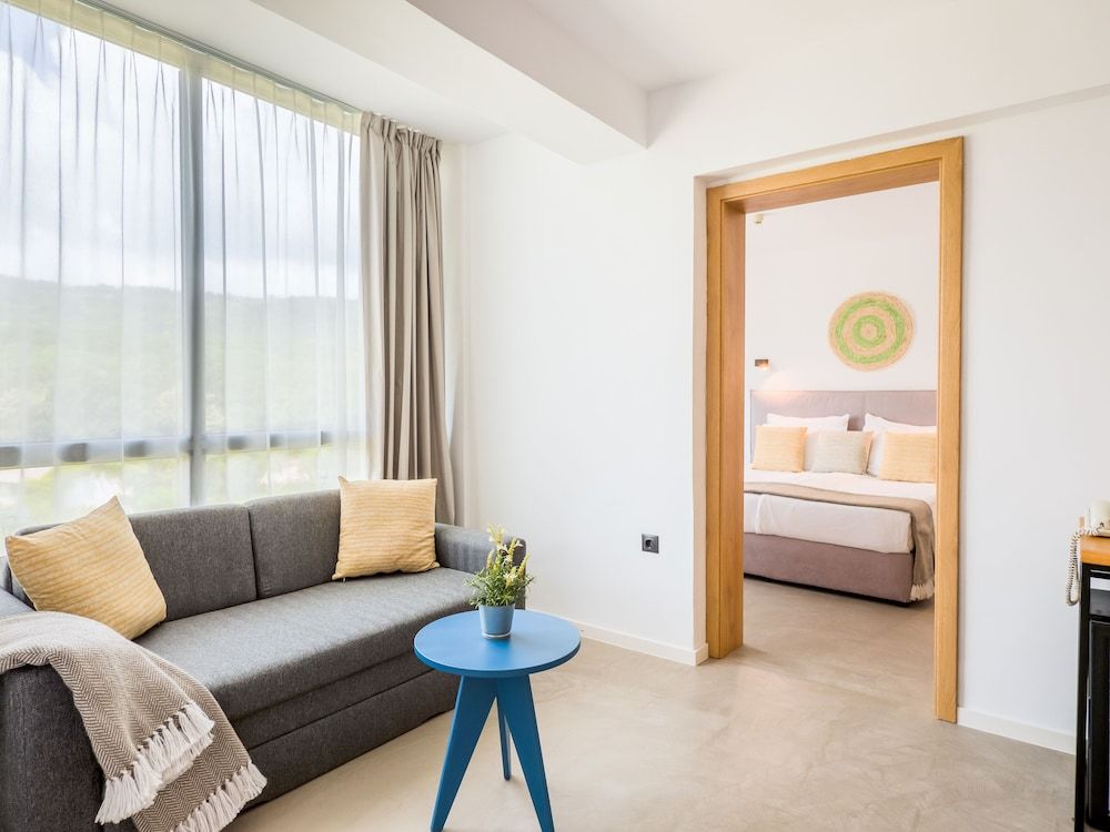 Family Apartment, Balcony