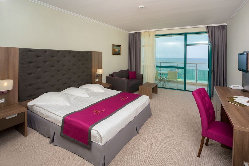Double or Twin Room, Sea View