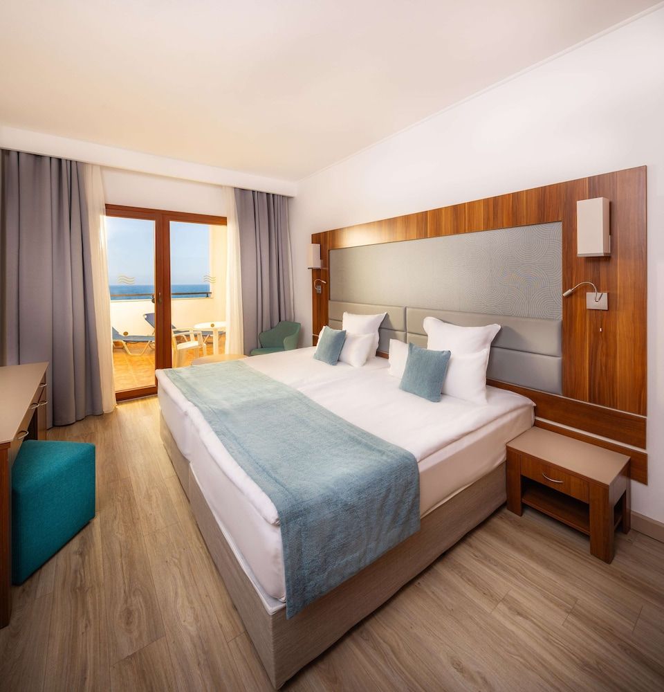Family Room, Sea View (2 Adults + 1 Child)