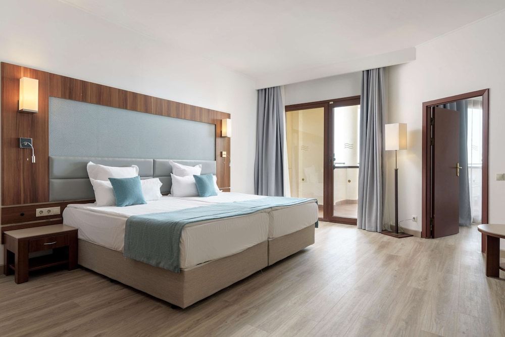 Family Room, Park View (3 Adults + 1 Child)