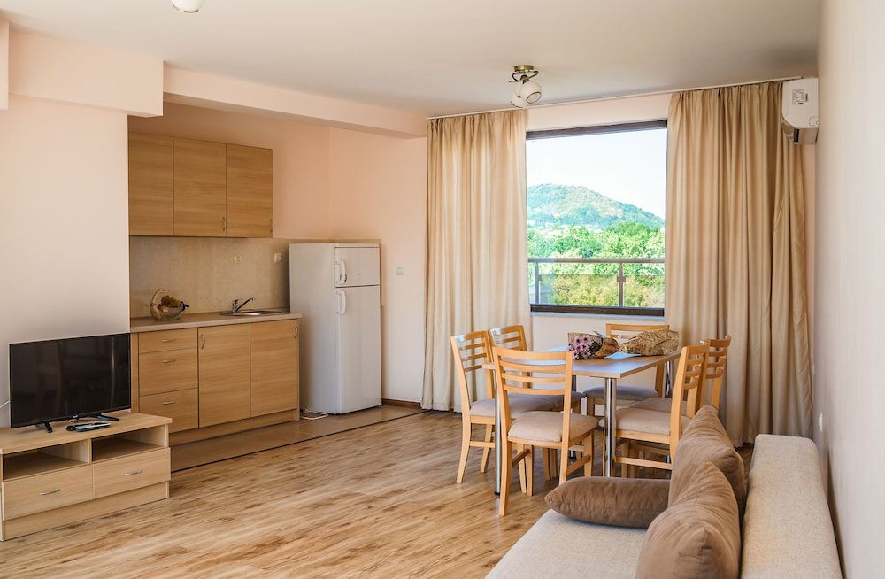Apartment, 2 Bedrooms (4 adults + 1 child)