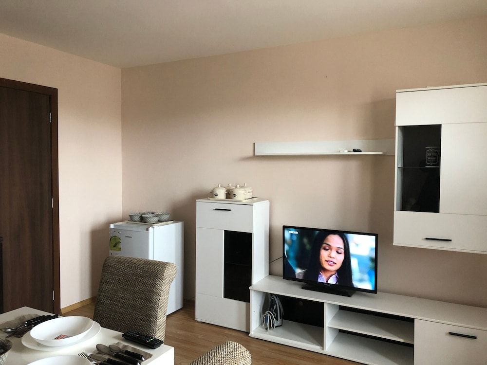 Palace De Luxe - Apartments Apartment, 1 Bedroom, Smoking 7