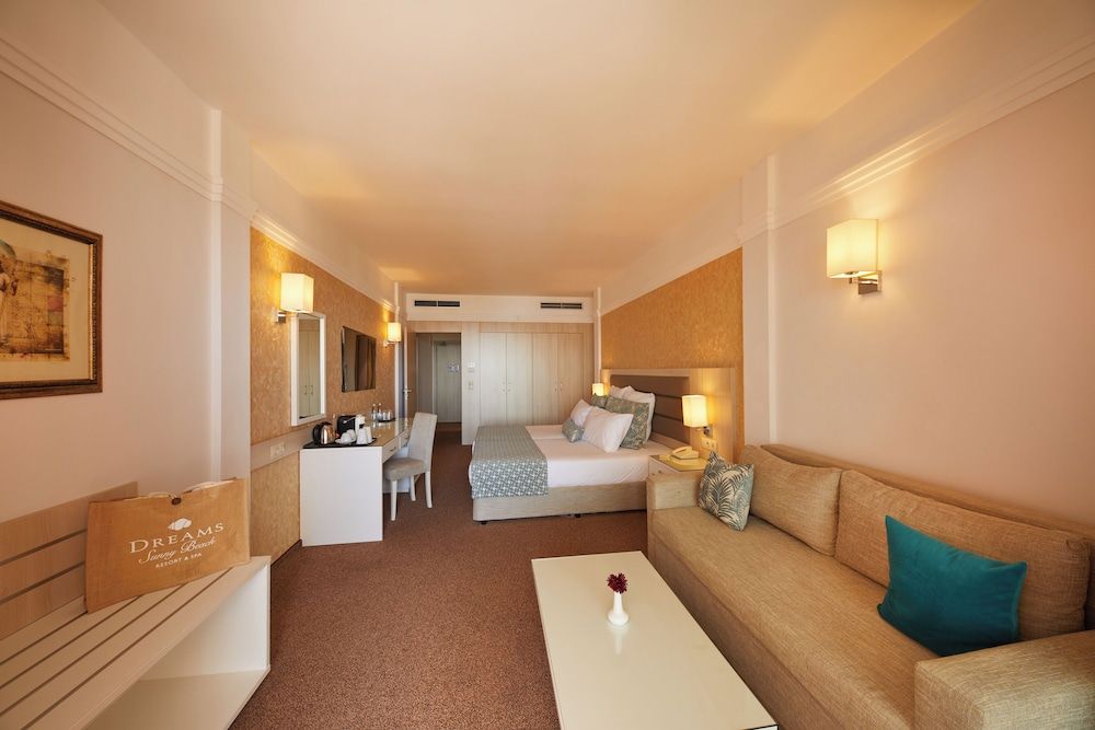 Deluxe Double Room, Terrace, Sea View (Preferred Club, 3 adults)