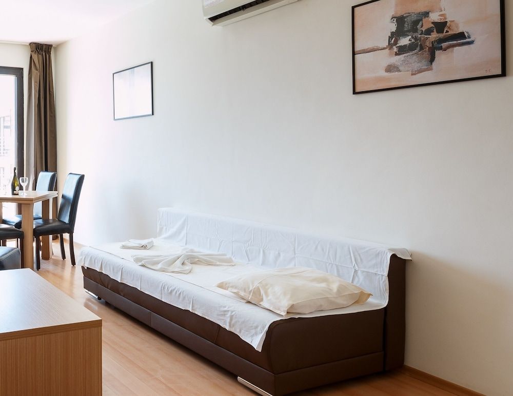 Apartment, 2 Bedrooms, Patio, Garden View