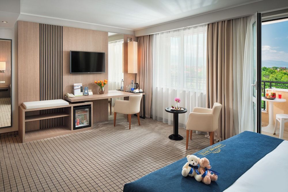 Landmark Creek Hotel & Wellness Standard Double or Twin Room, Balcony, Pool/Mountain View 3