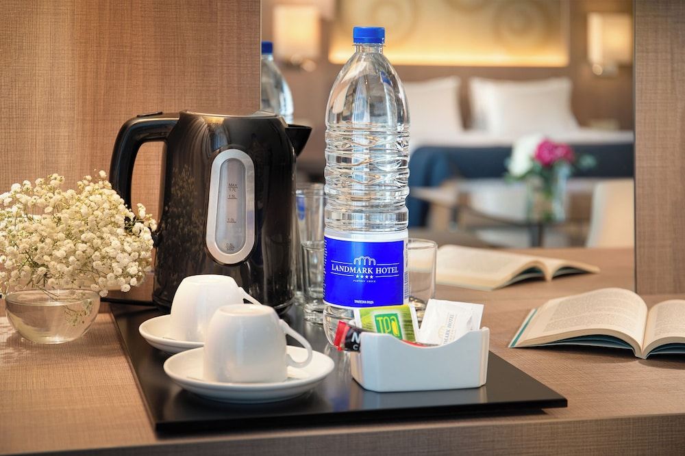 Landmark Creek Hotel & Wellness Standard Double or Twin Room, Balcony, Pool/Mountain View 5