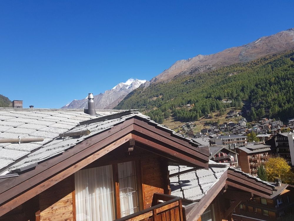 undefined Center Chalet Flat 10