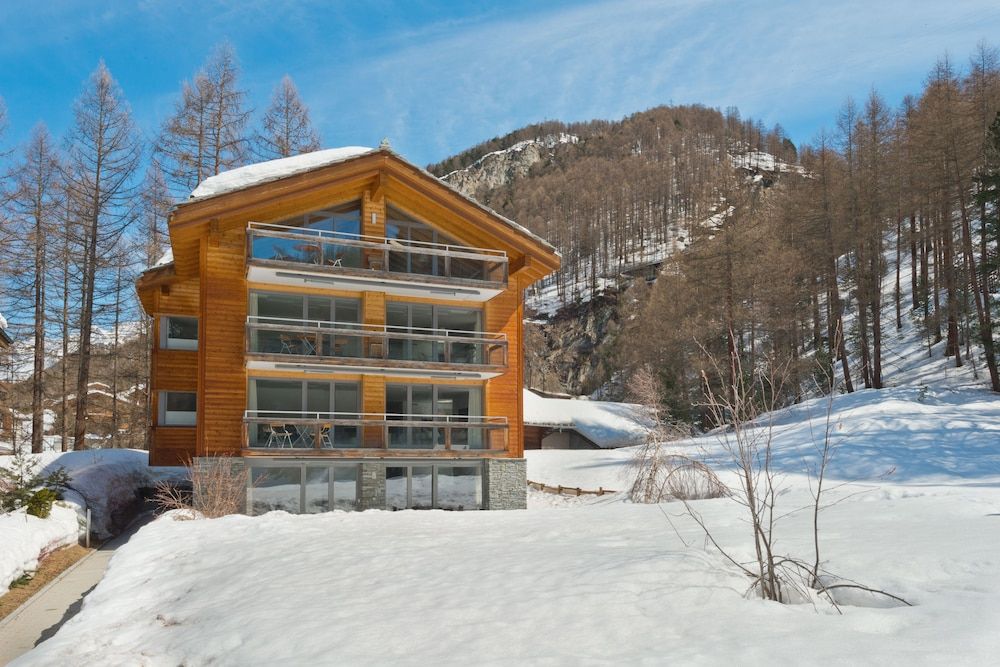 undefined Chalet Altesse Serviced Apartments 6