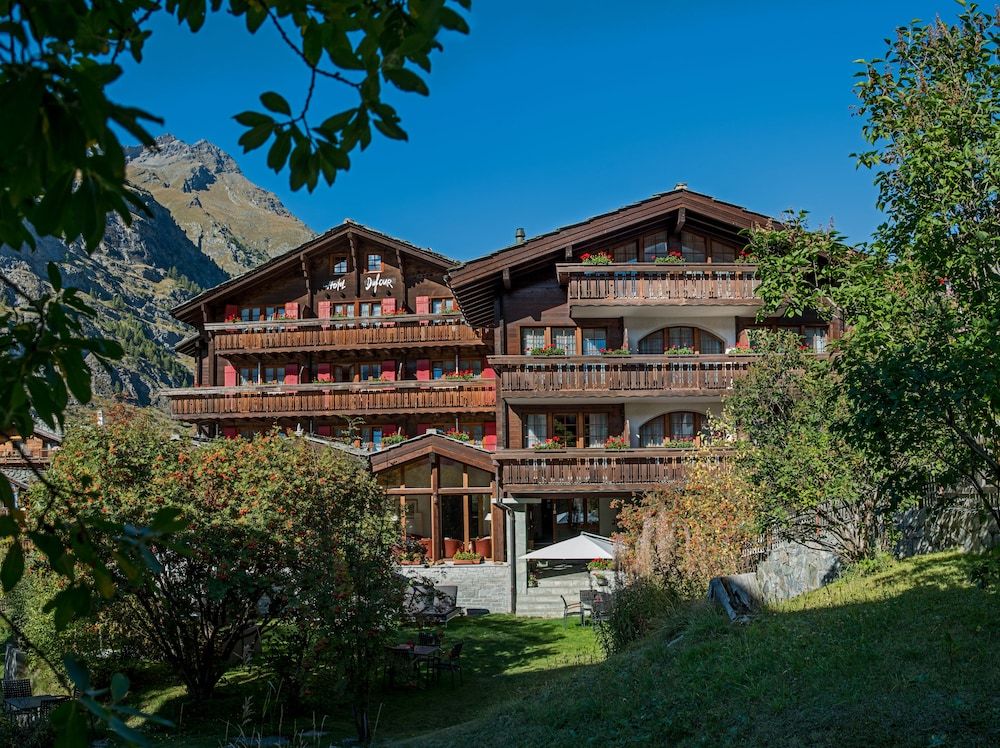 undefined Hotel Dufour Chalet 5