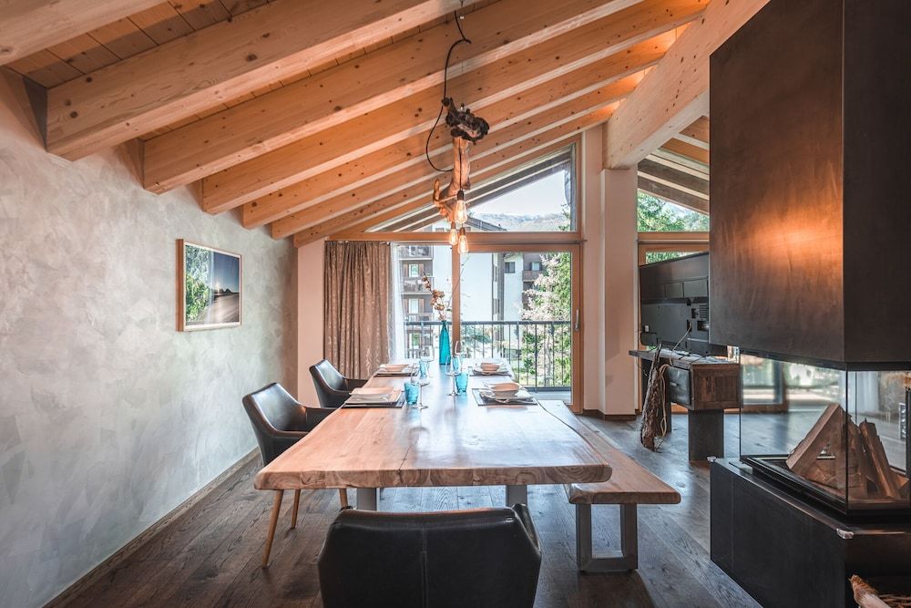 undefined Joes Luxury home 3