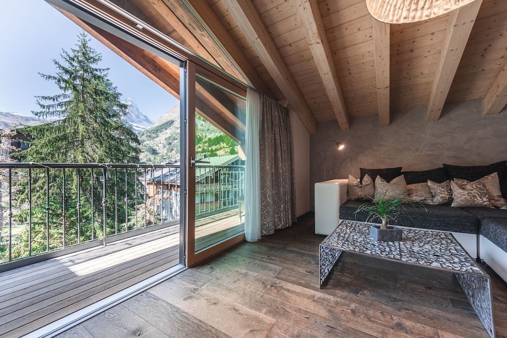 undefined Joes Luxury home