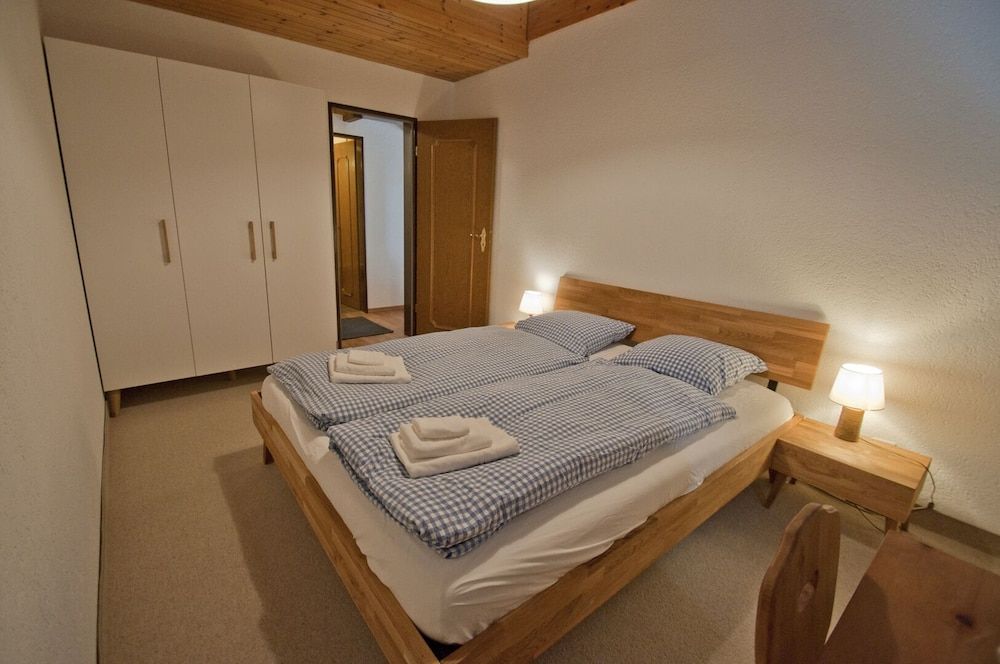 undefined Apartment Alpina 7