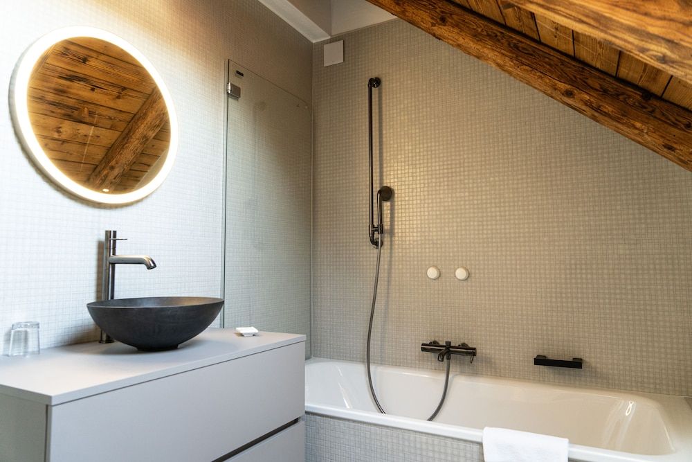 Le Sauvage Deluxe Double Room 6