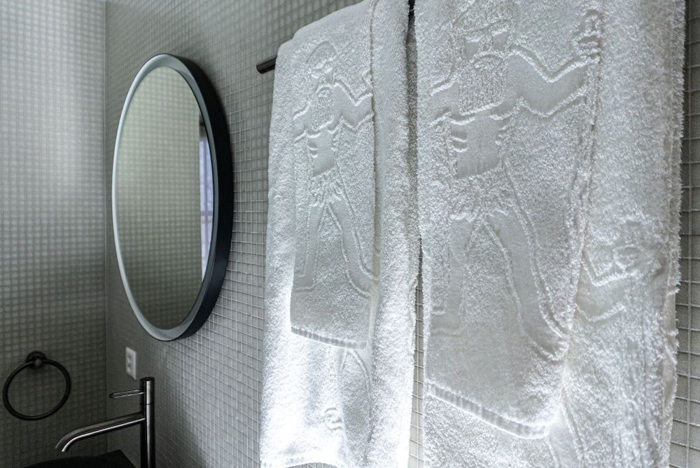 Le Sauvage Deluxe Double Room 10