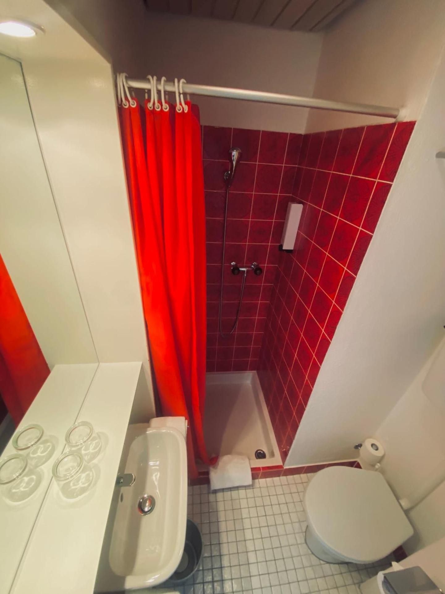 undefined Hotel de la Paix 8
