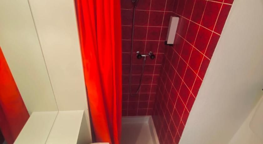 undefined Hotel de la Paix 7