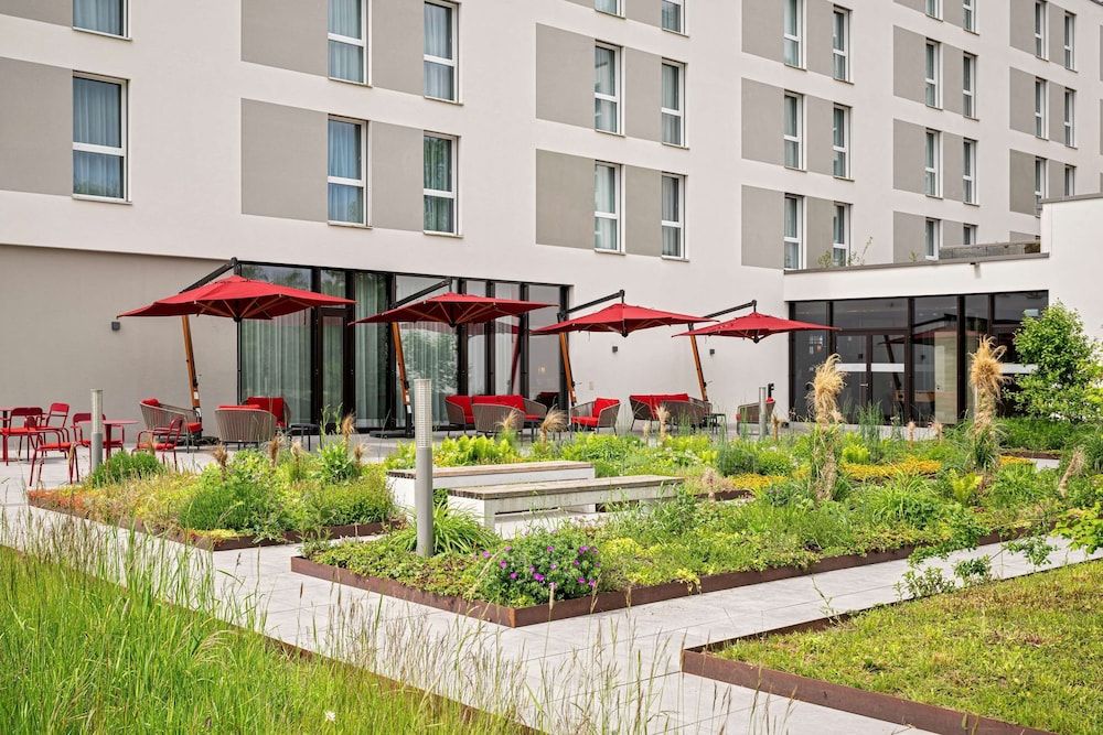 undefined IntercityHotel Zurich Airport 2