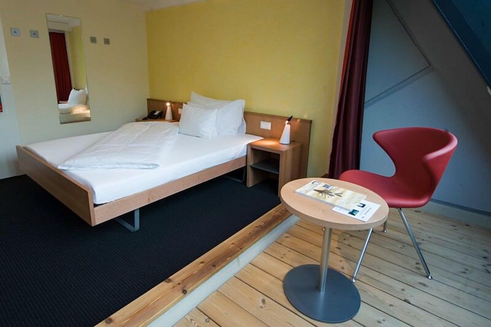 Waldhaus Hotel im Deltapark Vitalresort Double Room Grandlit 2