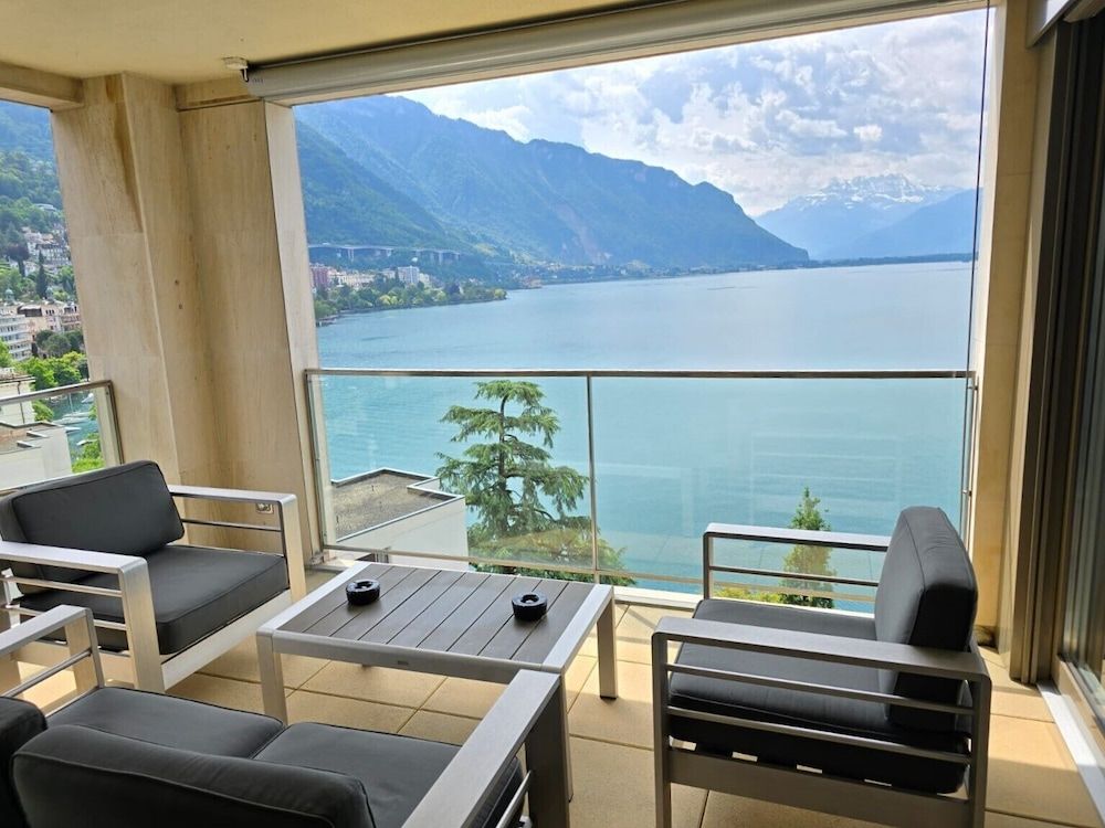 Montreux Lake View Apartments and Spa Luxury Apartment, 2 Bedrooms, Non Smoking, Lake View (Apartment 6) 3