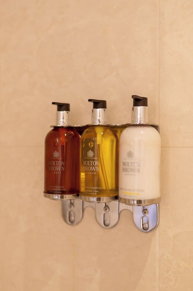 Montreux Lake View Apartments and Spa Luxury Apartment, 2 Bedrooms, Non Smoking, Lake View (Apartment 6) 4