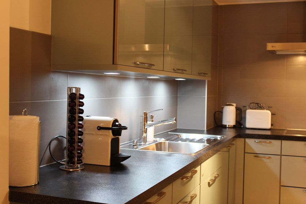 undefined Montreux Lake View Apartments City Centre 8