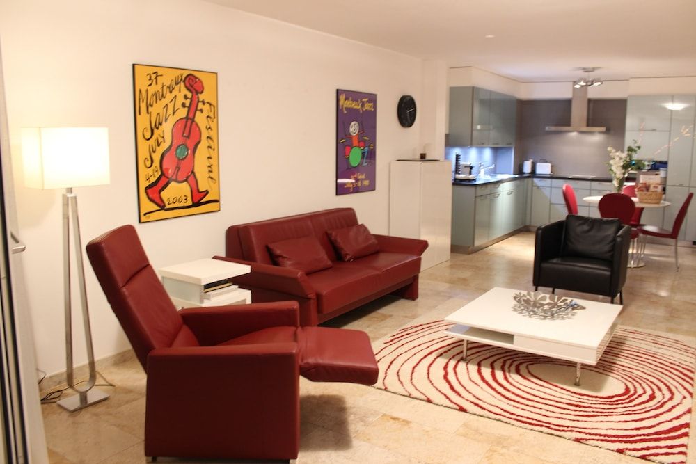 undefined Montreux Lake View Apartments City Centre 10