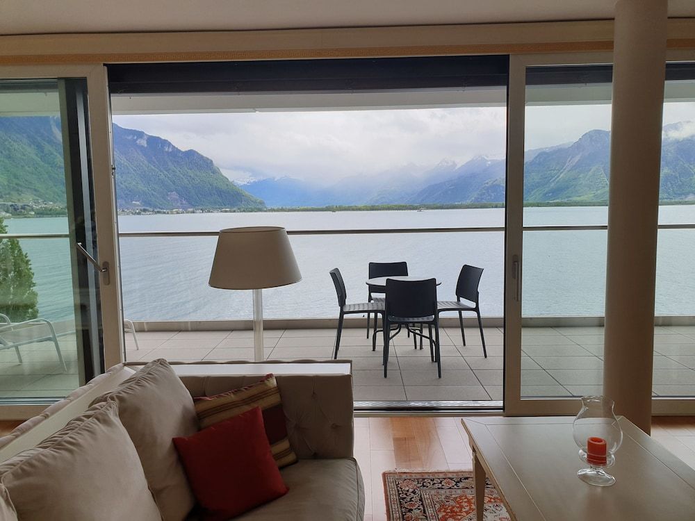 The View Montreux Apartment (Nine Floor) 12