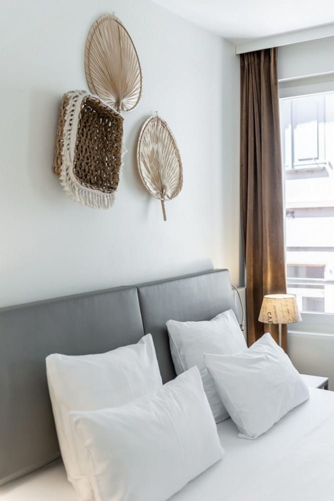 undefined Hôtel de la Rouvenaz 8