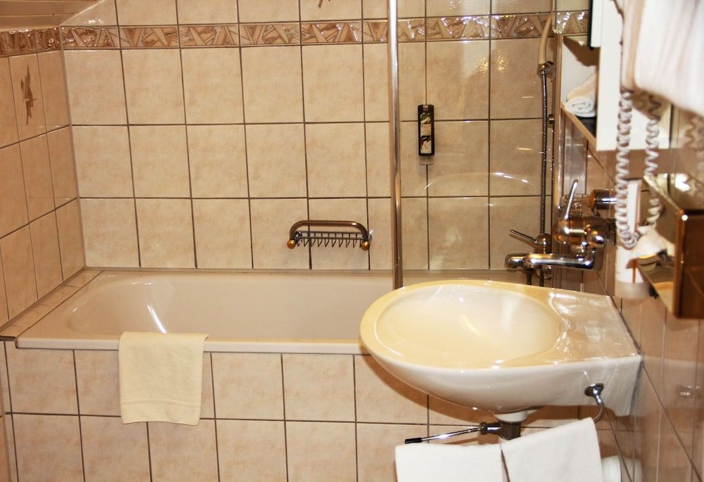 Eigerblick Standard Twin Room 4