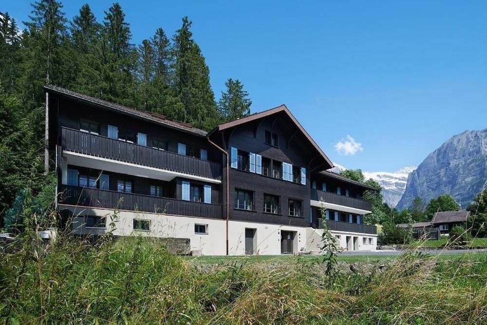 undefined Eiger View Alpine Lodge 6