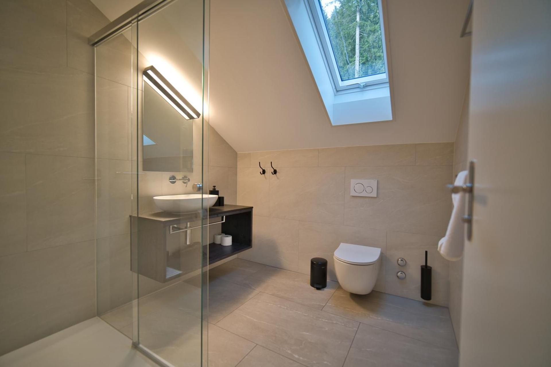 undefined EVAL Grindelwald AG 10