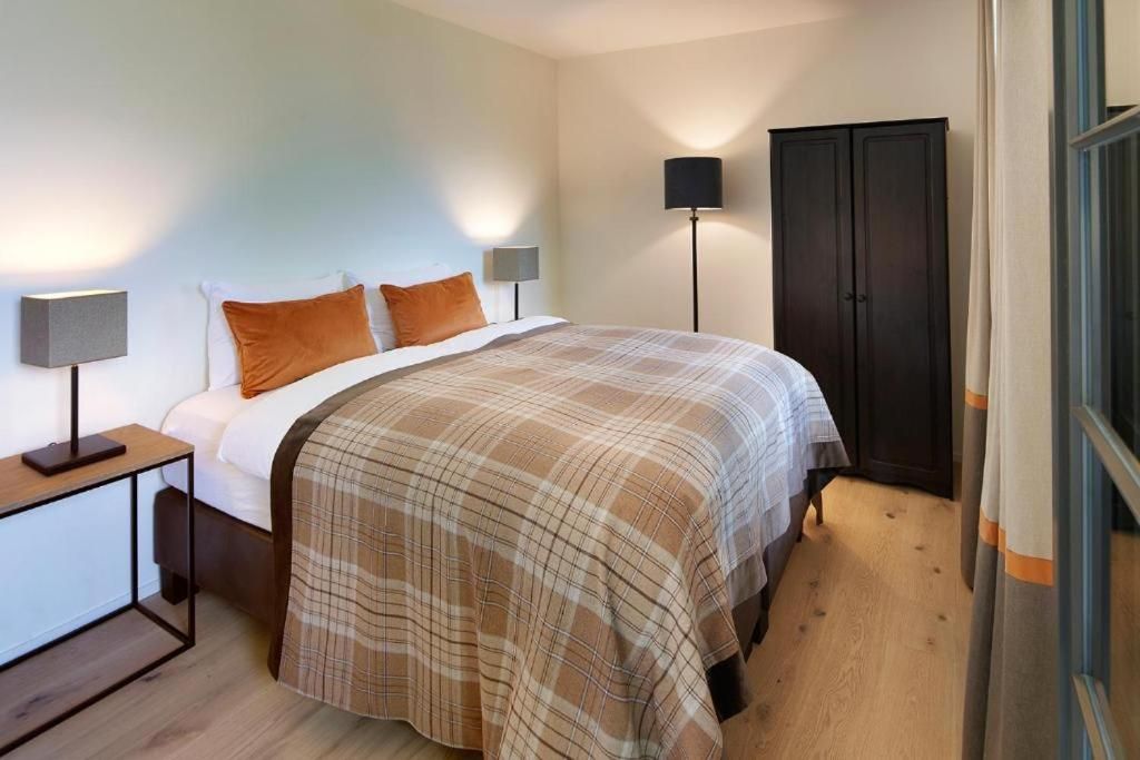 undefined EVAL Grindelwald AG 5