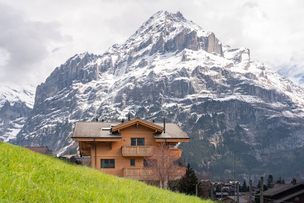 Chalet Alia and Apartments-Grindelwald by Swiss Hotel Apartments Antara Four Bedroom Apartment 16