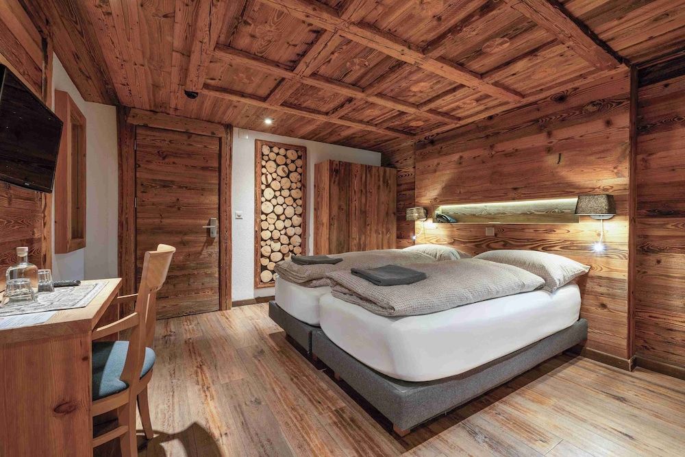 Hotel le Grand Chalet Standard Double or Twin Room, 2 Twin Beds, Private Bathroom, Mountain View