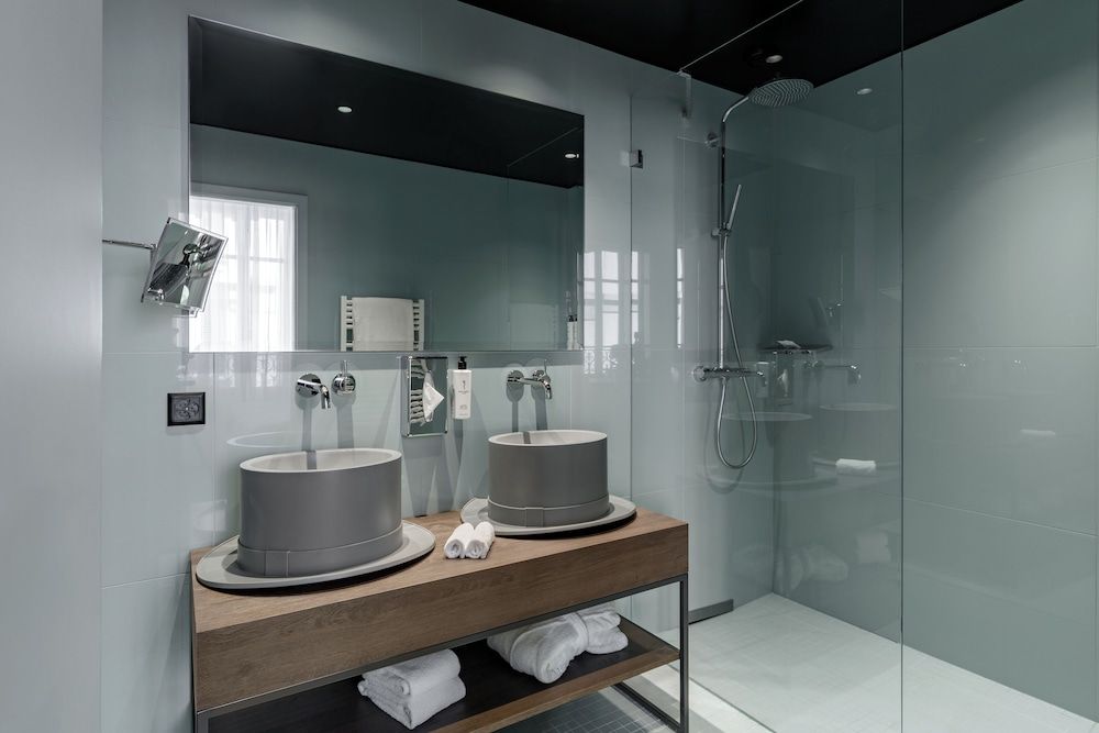 undefined Marmont Hotel 8