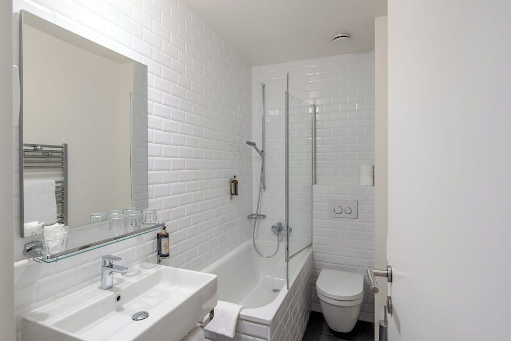 undefined The Pax Hotel 7