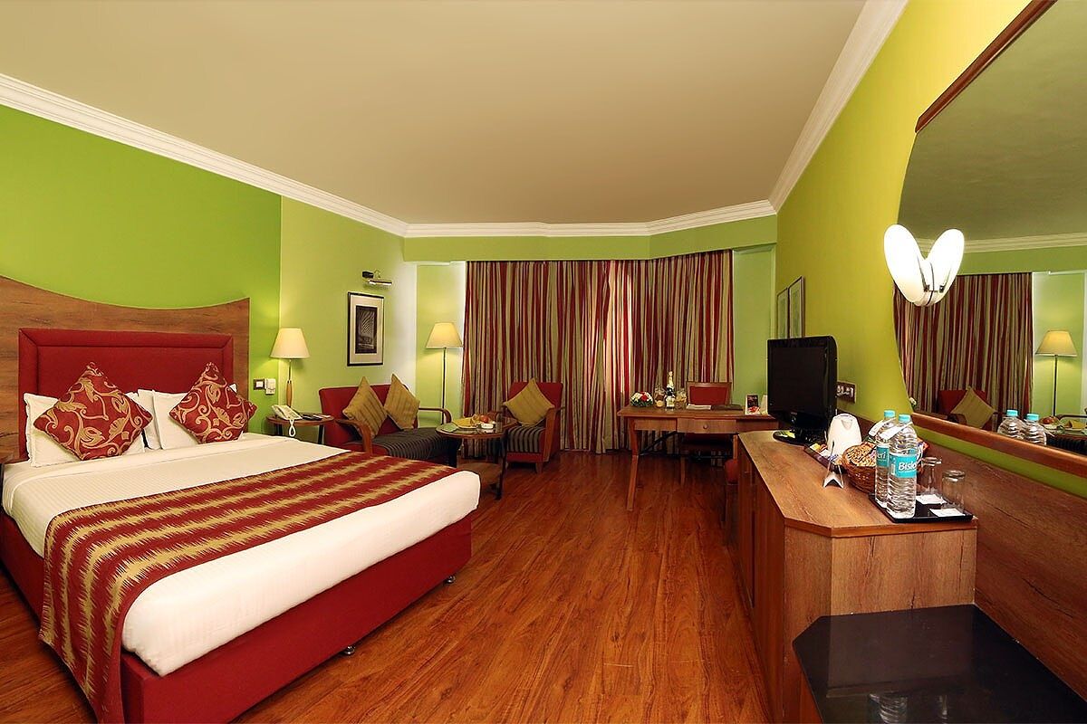 Executive Twin Room with City View