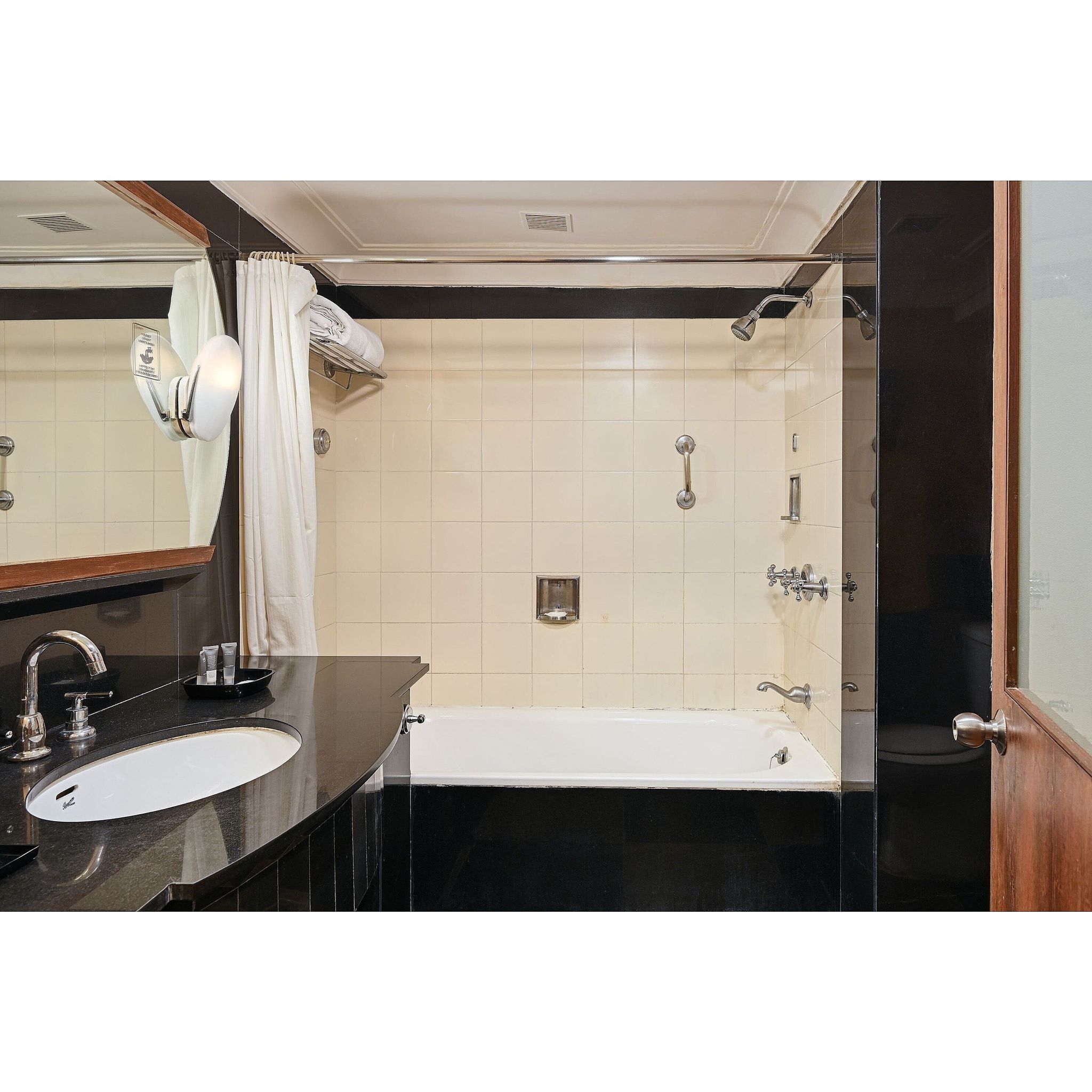 The Cama - A Sabarmati Riverfront Hotel  Superior Room Twin Bed or Large with River View 7