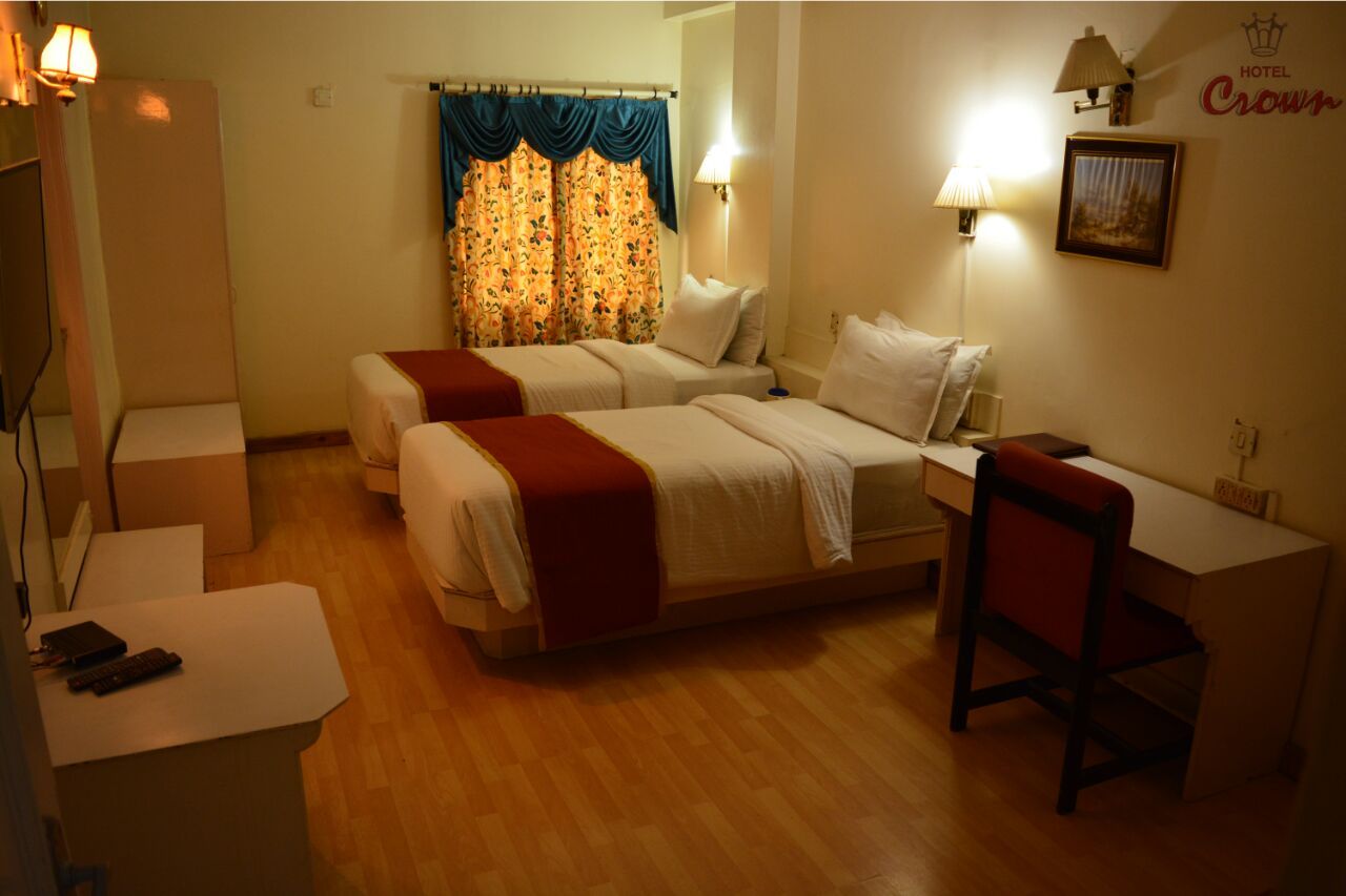 Hotel Crown Deluxe Room (Twin Bed) 2