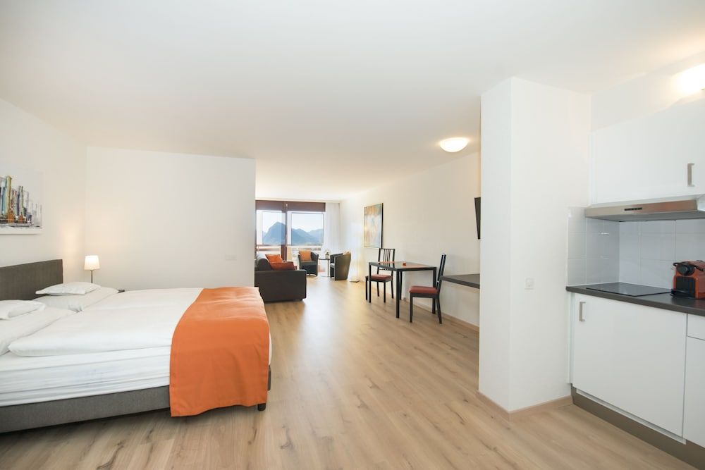 Centro Cadro Panoramica Family Suite, 1 Queen Bed with Sofa bed, Lake View 7