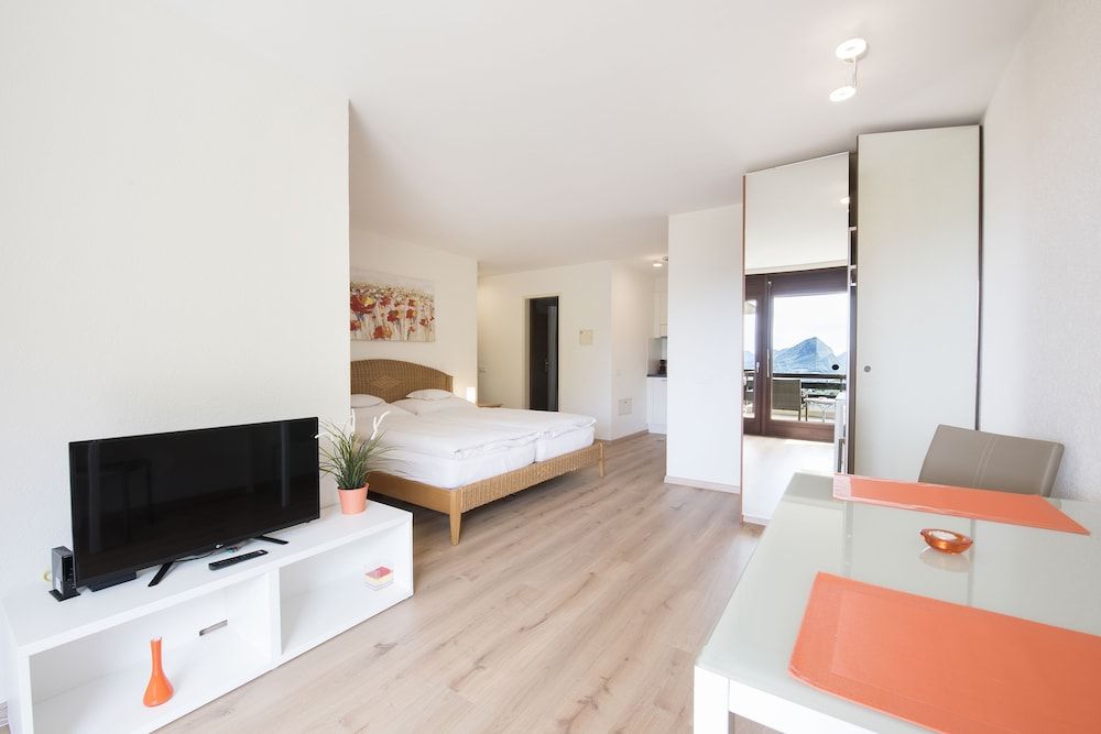 Centro Cadro Panoramica Business Apartment, Lake View 6