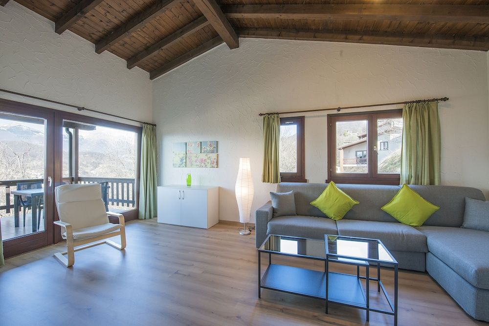 undefined Centro Cadro Panoramica 10