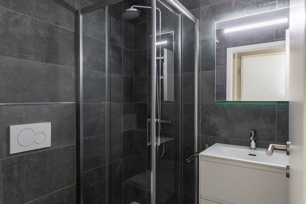 Minerva Apartments MINERVA 404 4