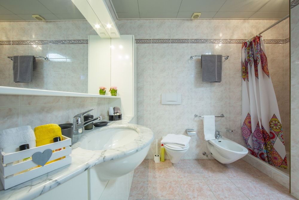 Chiara's Home Family Apartment, 2 Bedrooms, 2 Bathrooms, Mountainside (Chiara's Home) 8