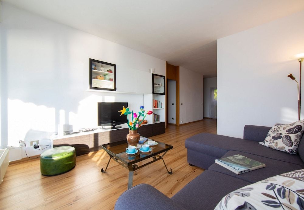 Aldesago Panoramica Family Apartment, 2 Bedrooms, 2 Bathrooms, Mountainside (Aldesago Panoramica) 7